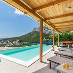 בית נופש Panoramic Leisure Retreat *